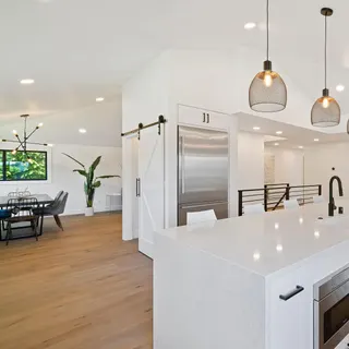 Gomez Cabinets