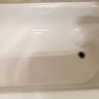 D/FW bathtub and countertop resurfacing