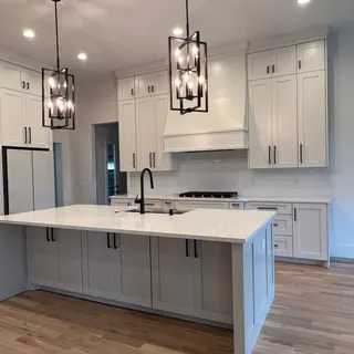 Ramos Cabinetry llc